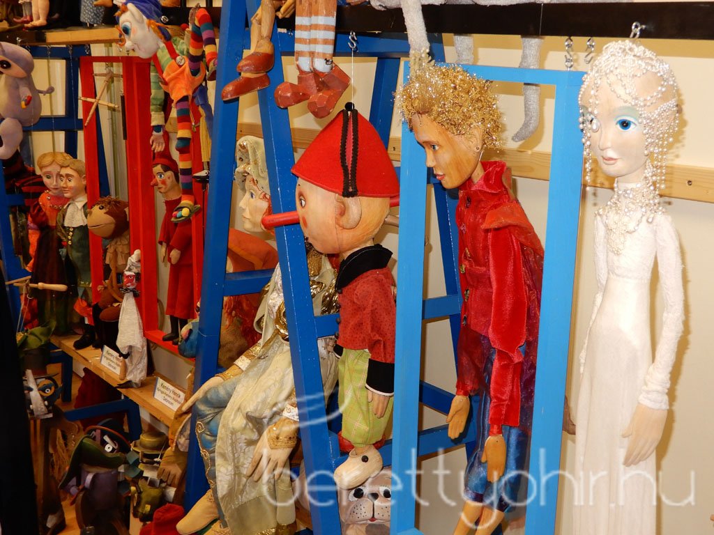 Bábkiállítás a Bodorkában 36